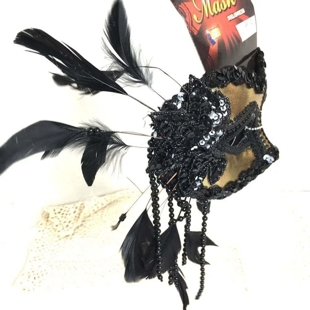 Venetian Halloween Gold Blk Half Mask NOS NWT
